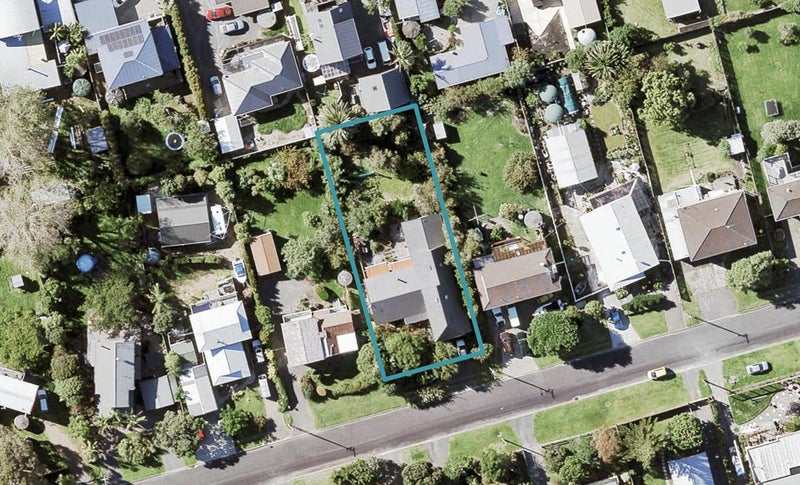 14 First View Avenue, Beachlands, Auckland - Carousel 1