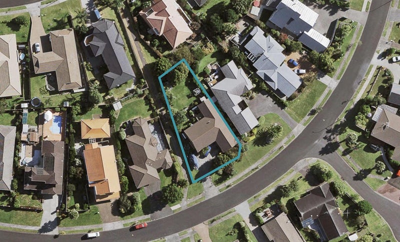 26 Kuripaka Crescent, The Gardens, Auckland - Carousel 1