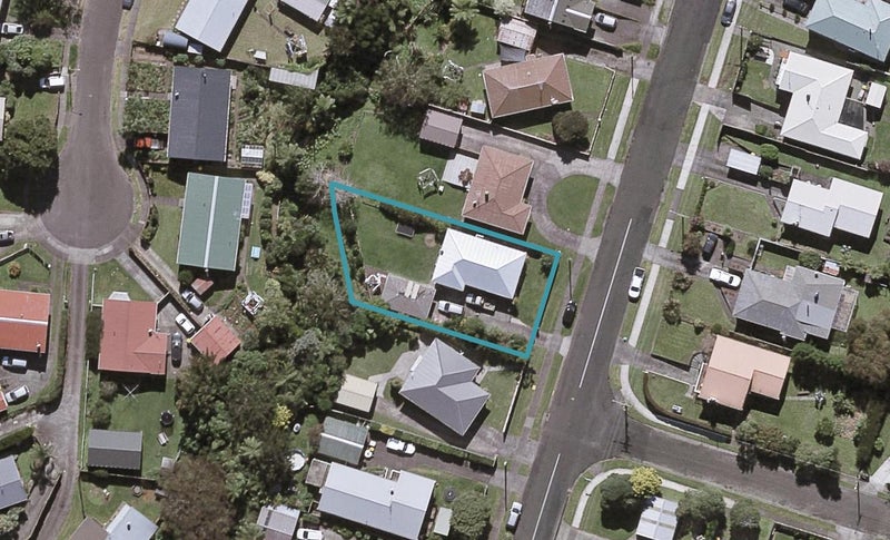 14 Oranga Street, Marfell, New Plymouth - Carousel 1