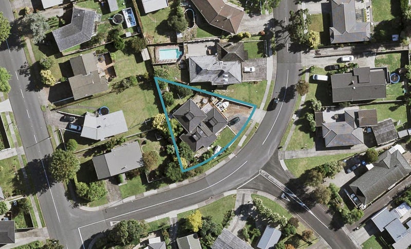 71 Ray Small Drive, Pahurehure, Papakura - Carousel 1
