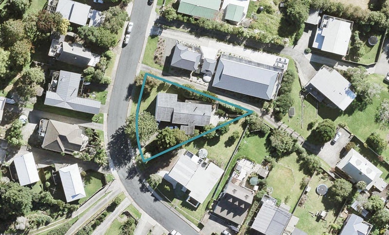25 Gledstane Road, Stanmore Bay, Whangaparaoa - Carousel 1