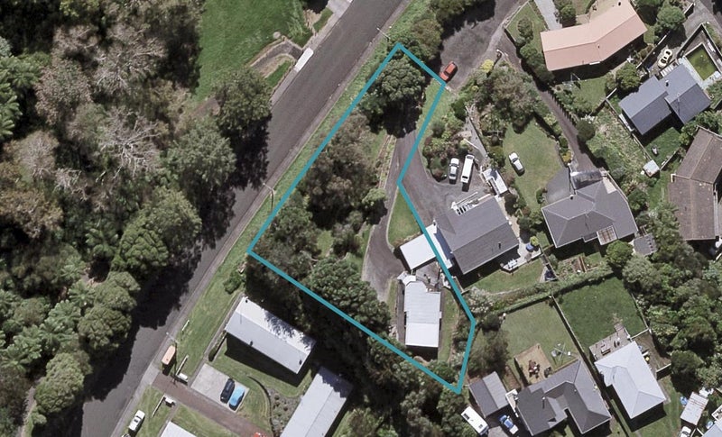 36 Seaview Road, Marfell, New Plymouth - Carousel 1