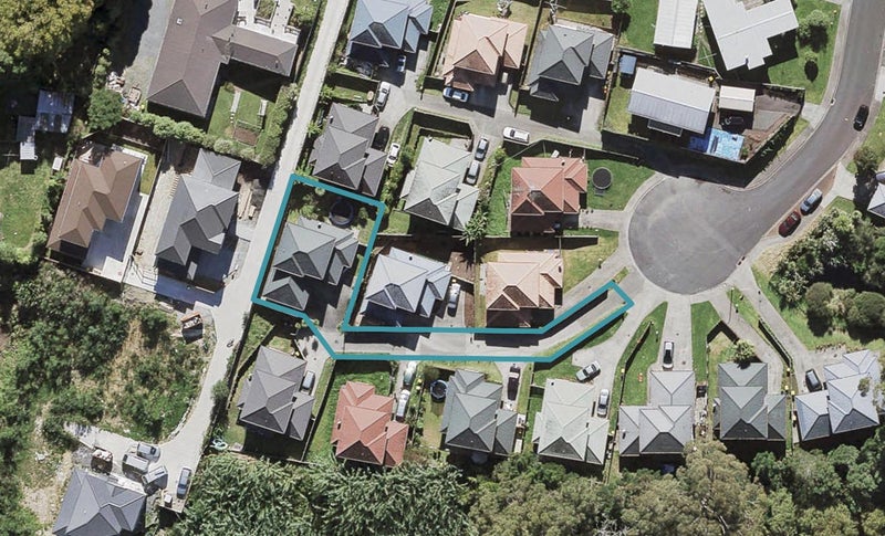 21 Elder Place, Massey, Auckland - Carousel 1