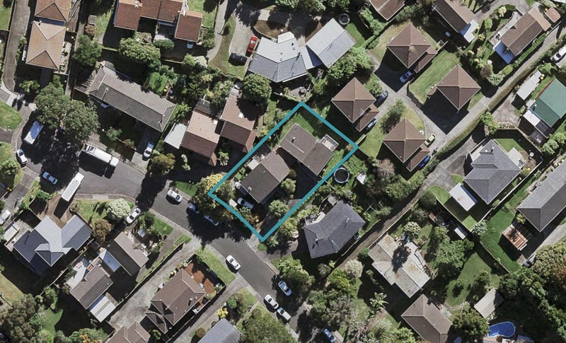 1/31 Edgeworth Road, Glenfield, Auckland - Carousel 1