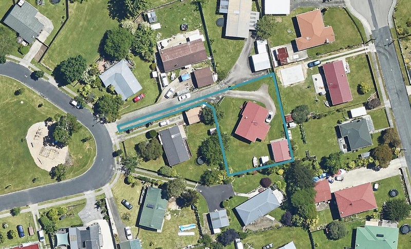 21 Chapman Place, Fairy Springs, Rotorua - Carousel 1