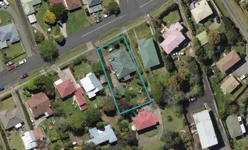 21 Puriri Street, Kamo, Whangarei - Carousel 1