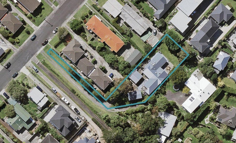 8 Gordon Avenue, Milford, Auckland - Carousel 1