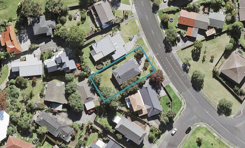 87 Halsey Drive, Lynfield, Auckland - Carousel 1
