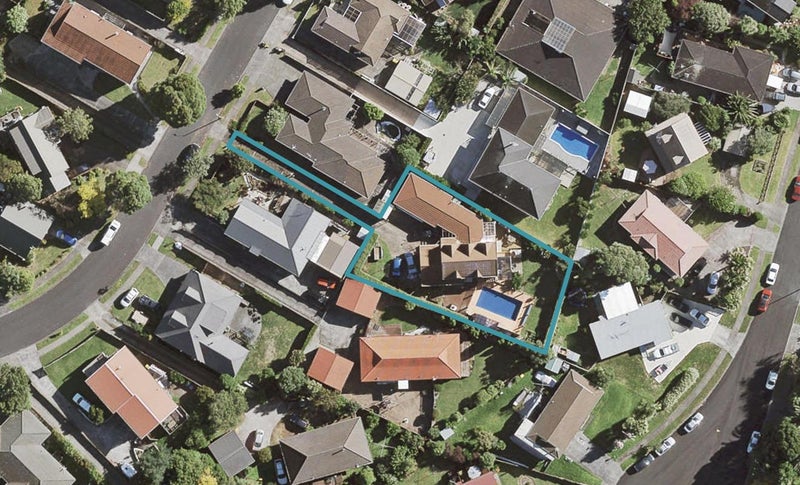 77 St Annes Crescent, Wattle Downs, Auckland - Carousel 1