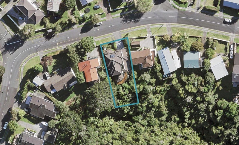 54 Canberra Avenue, Lynfield, Auckland - Carousel 1