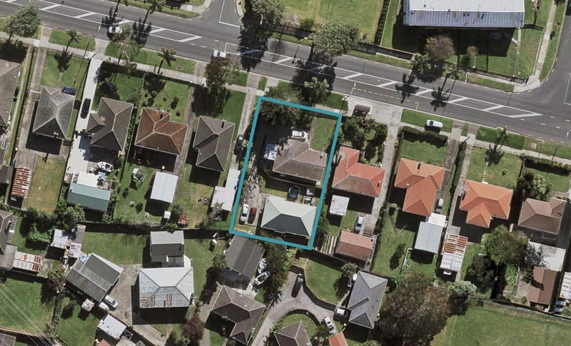 2/67 Bairds Road, Ōtara, Auckland - Carousel 1