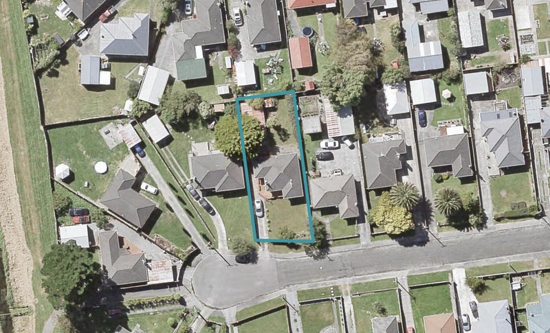 14 McKay Street, Wainuiomata, Lower Hutt - Carousel 1