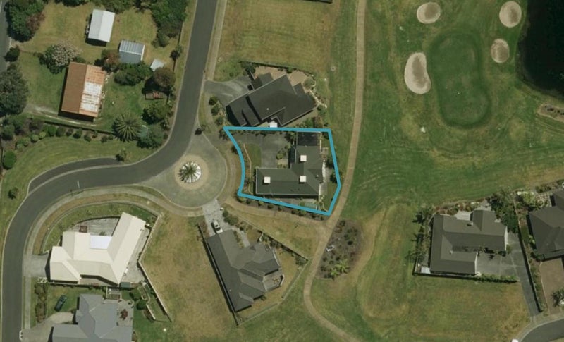 37 Barbados Way, One Tree Point - Carousel 1