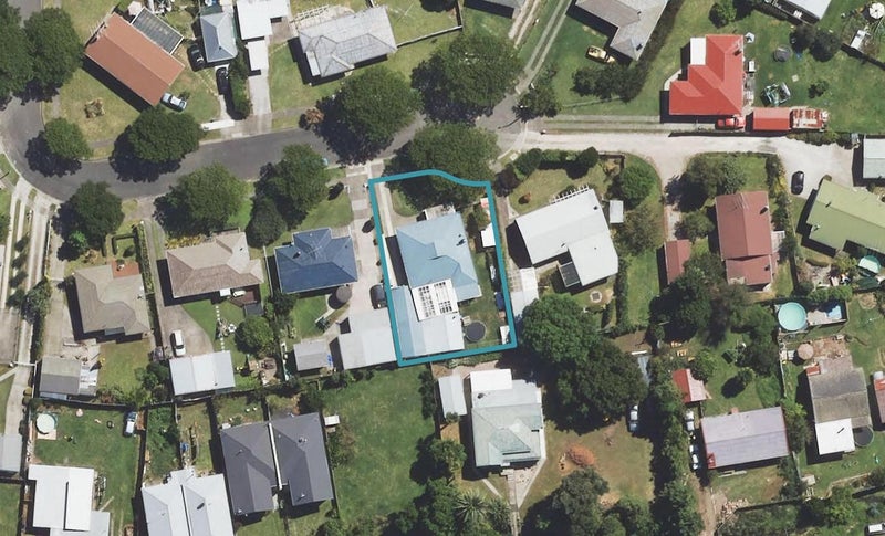 29 Ropata Street, Kaiti, Gisborne - Carousel 1