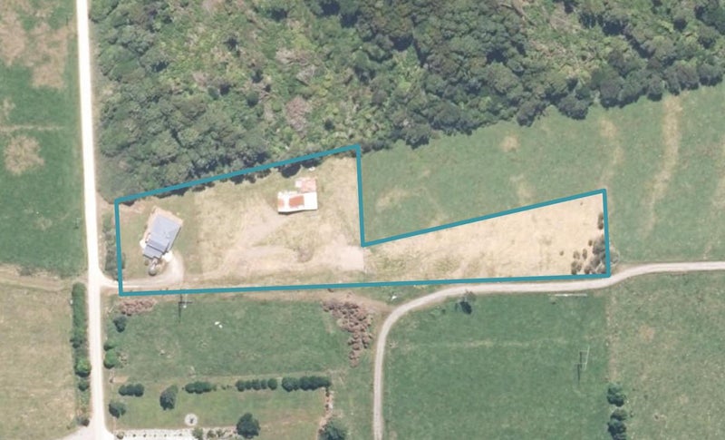 49 Bradshaws Road, Carters Beach, Westport - Carousel 1