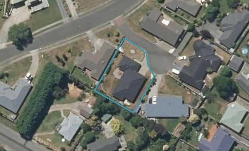 4 Roseash Lane, Levin, Levin - Carousel 1