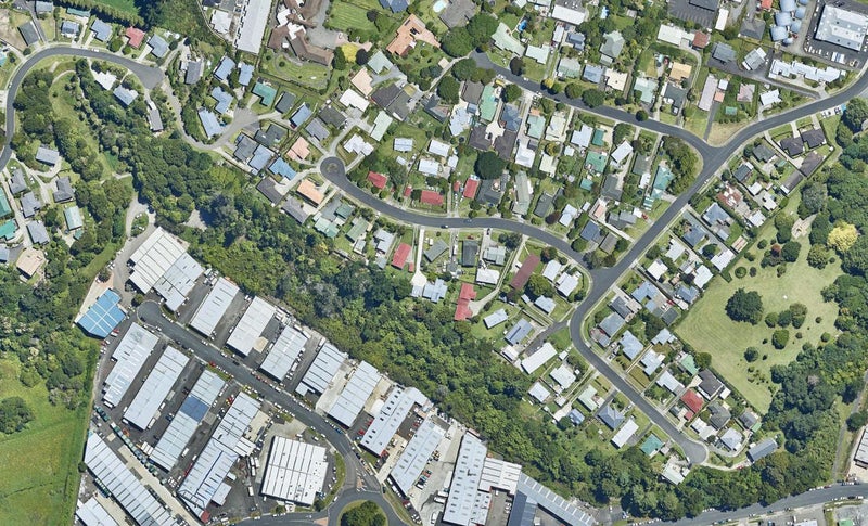15A Redmond Street, Judea, Tauranga - Carousel 1