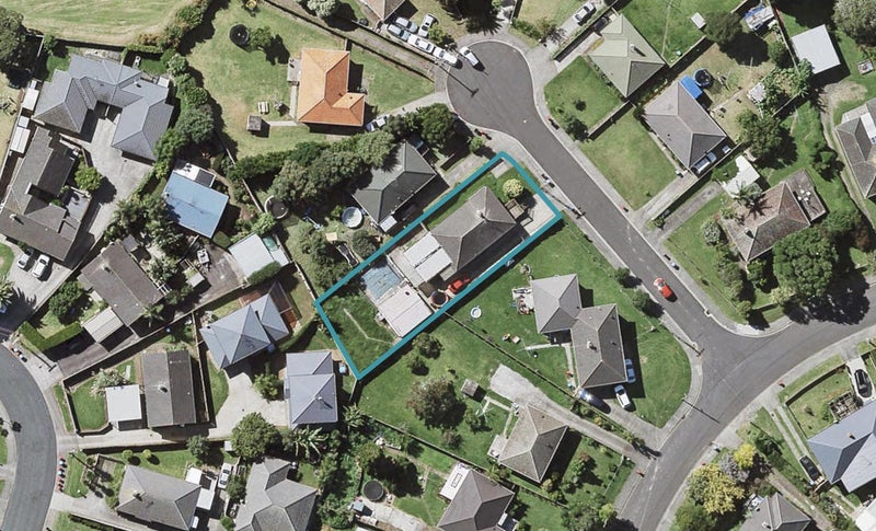 2 Suda Place, Panmure, Auckland - Carousel 1