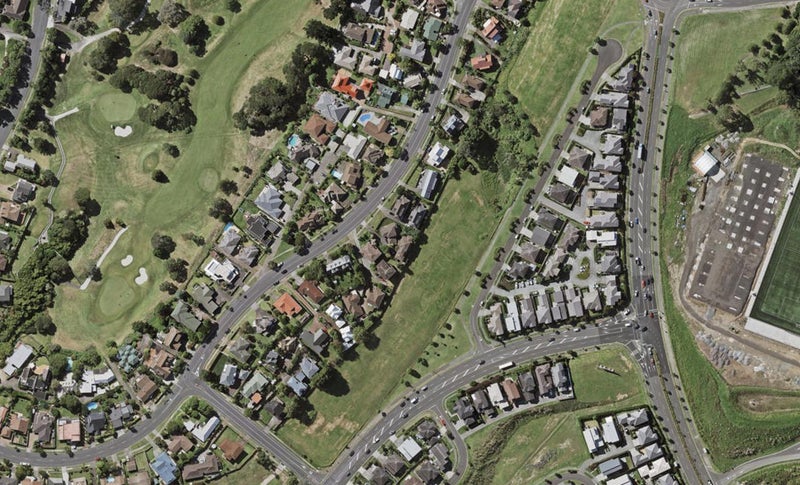 186B Norman Lesser Drive, Saint Johns, Auckland - Carousel 1