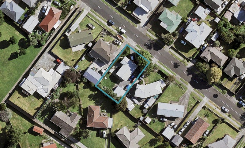 35 Dagenham Street, Manurewa, Auckland - Carousel 1