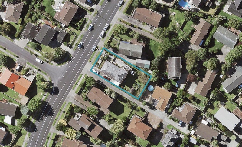 112 Bradbury Road, Botany Downs, Auckland - Carousel 1
