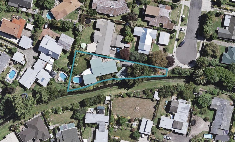 17 Travis Street, Taradale, Napier - Carousel 1