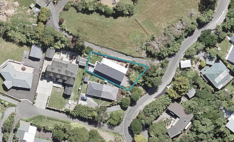209 Normandale Road, Normandale, Lower Hutt - Carousel 1