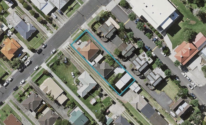 3/42 Dominion Street, Takapuna, Auckland - Carousel 1