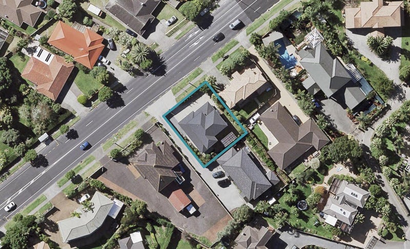 831 Chapel Road, Shamrock Park, Auckland - Carousel 1
