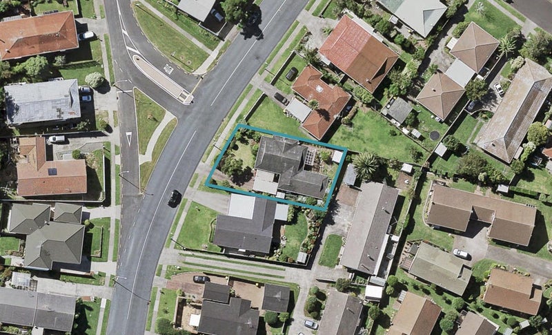 57 Stanniland Street, Sunnyhills, Auckland - Carousel 1