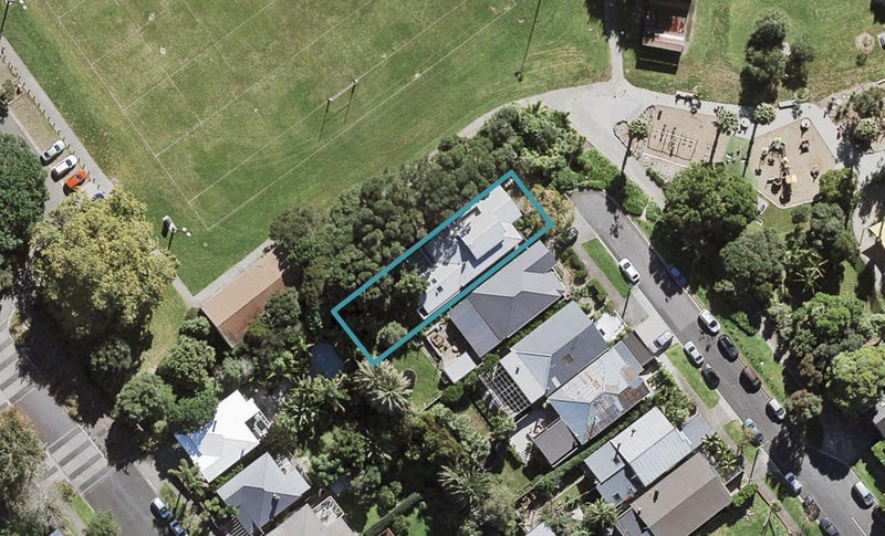 46 Grosvenor Street, Grey Lynn, Auckland - Carousel 1