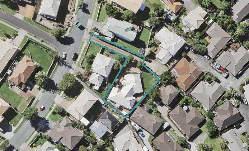 73 Edendale Road, Somerville, Manukau - Carousel 1