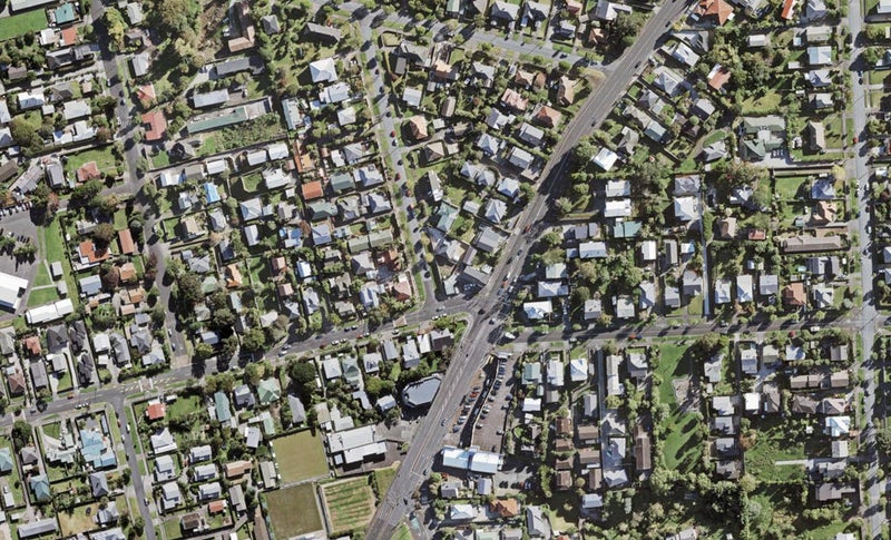 1/1 Plane Street, Avondale, Auckland - Carousel 1