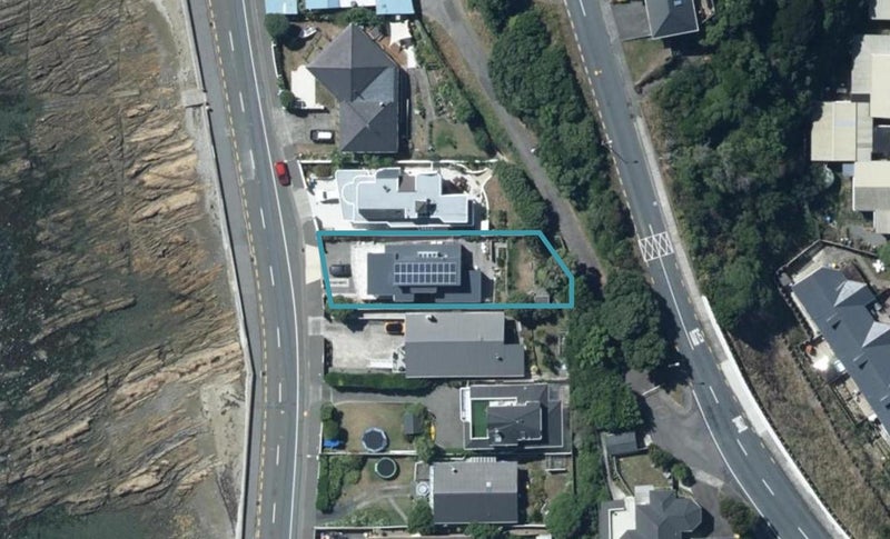 26 Sunset Parade, Plimmerton, Porirua - Carousel 1