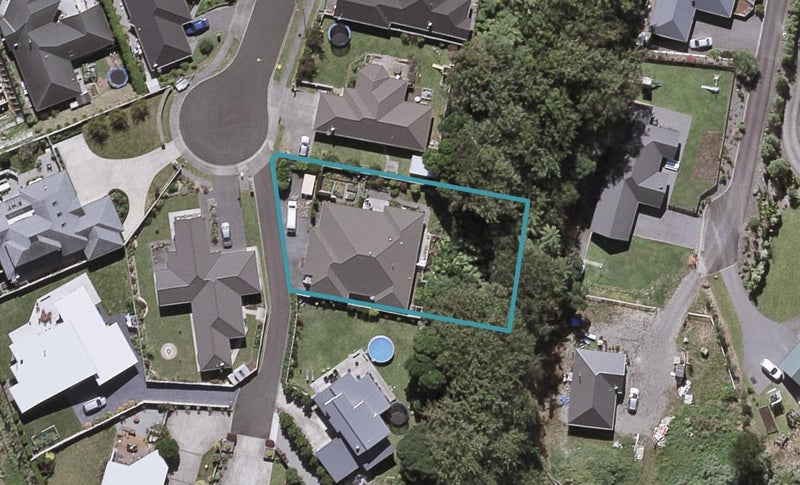 17 Manukaka Heights, Hurdon, New Plymouth - Carousel 1
