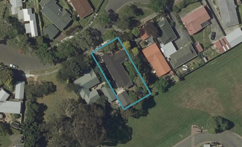 2 Otira Place, Awapuni, Palmerston North - Carousel 1