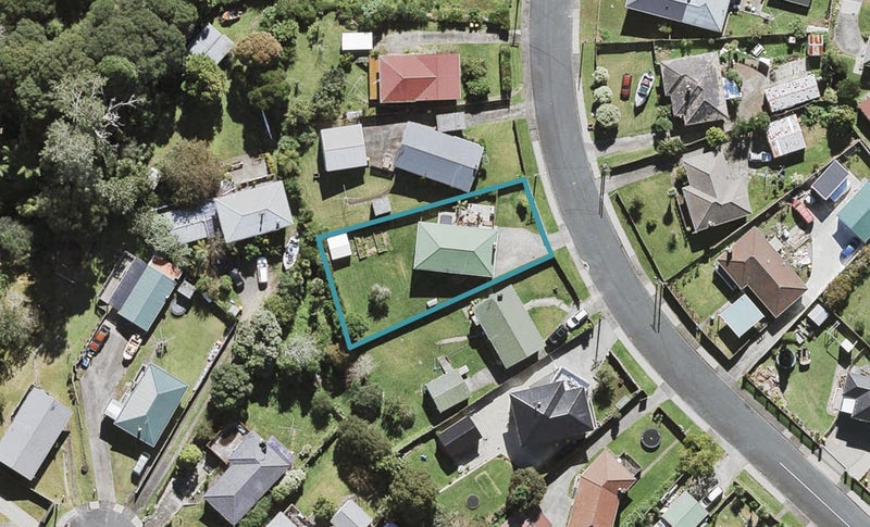 10 Glen Marine Parade, Glendene, Auckland - Carousel 1