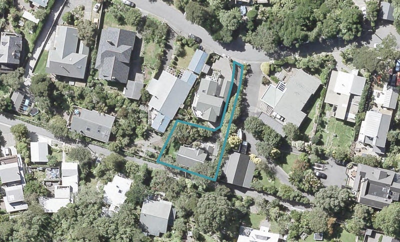 2/32 Kotari Road, Days Bay, Lower Hutt - Carousel 1