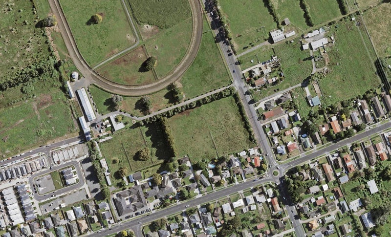 34 Paapaakiri Loop, Takanini, Auckland - Carousel 1