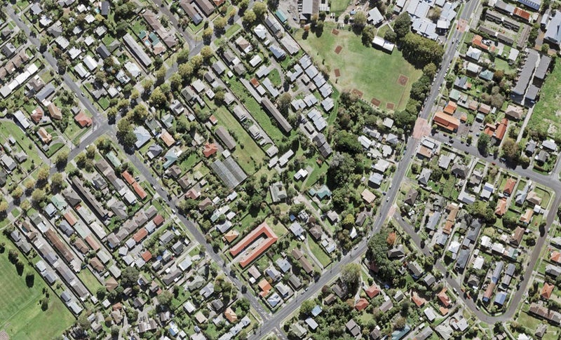 23 Hutchinson Avenue, New Lynn, Auckland - Carousel 1