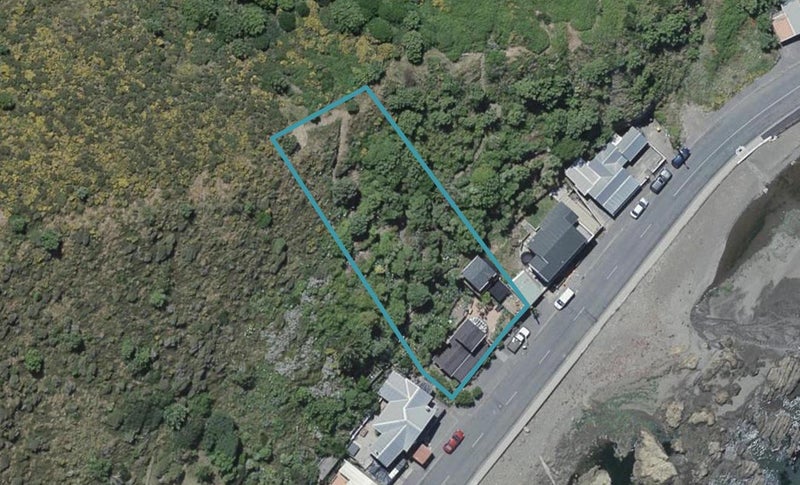 86 Owhiro Bay Parade, Owhiro Bay, Wellington - Carousel 1