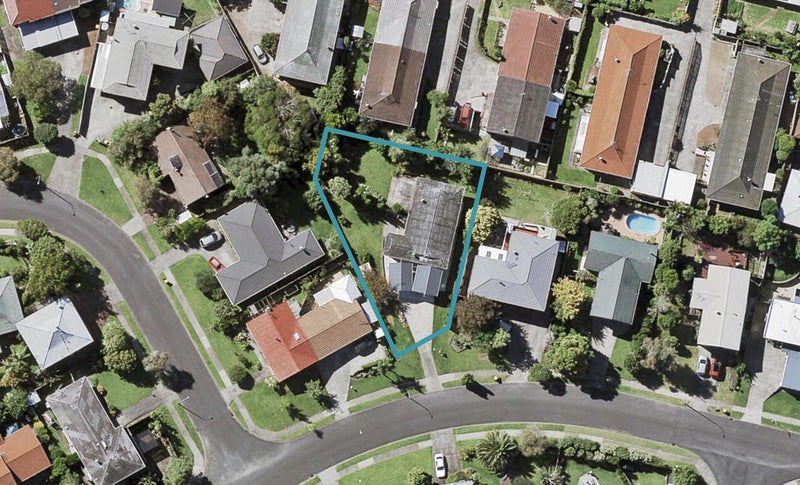 2/22 Galvan Avenue, Sunnyhills, Auckland - Carousel 1