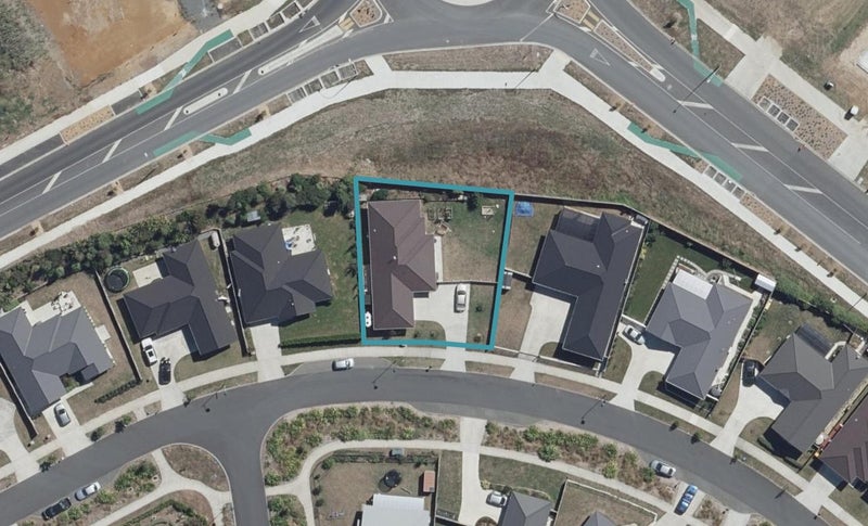 10 Patatee Terrace, Baverstock, Hamilton - Carousel 1