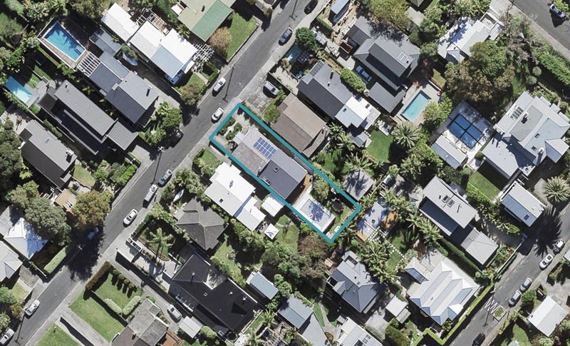 21 Livingstone Street, Westmere, Auckland - Carousel 1