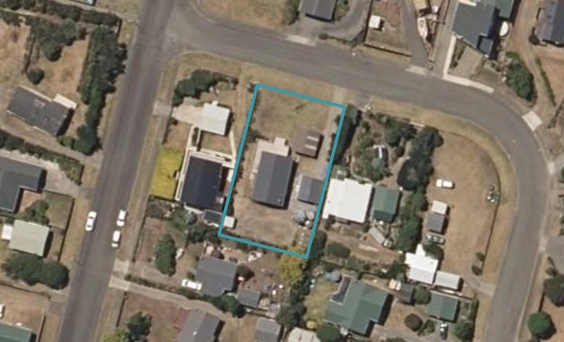 3 Arataki Grove, Waitarere Beach, Levin - Carousel 1