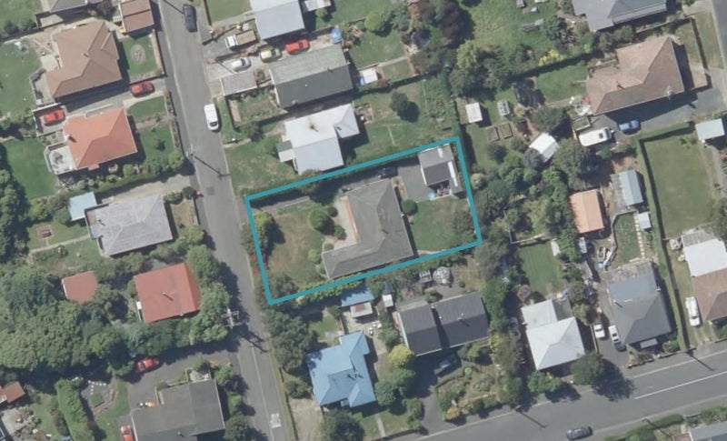 11 Alexander Street, Abbotsford, Dunedin - Carousel 1