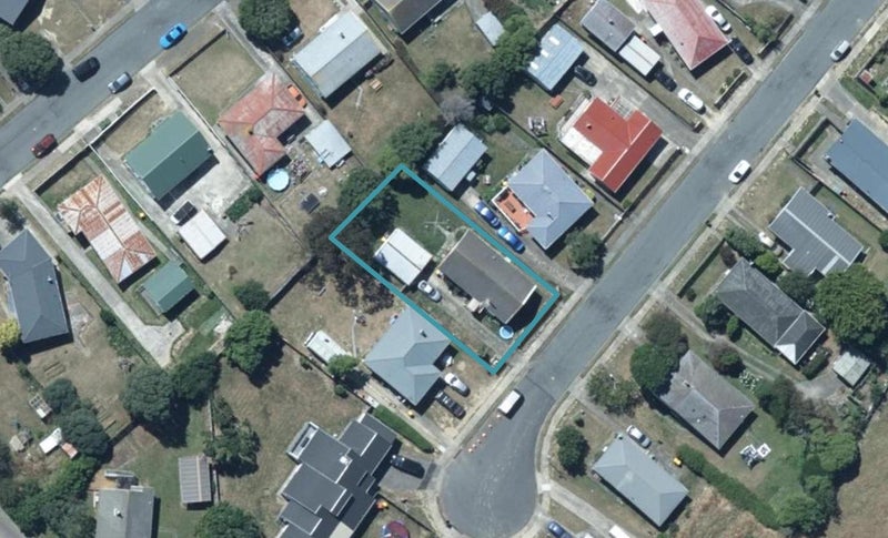 16 Marne Grove, Waitangirua, Porirua - Carousel 1