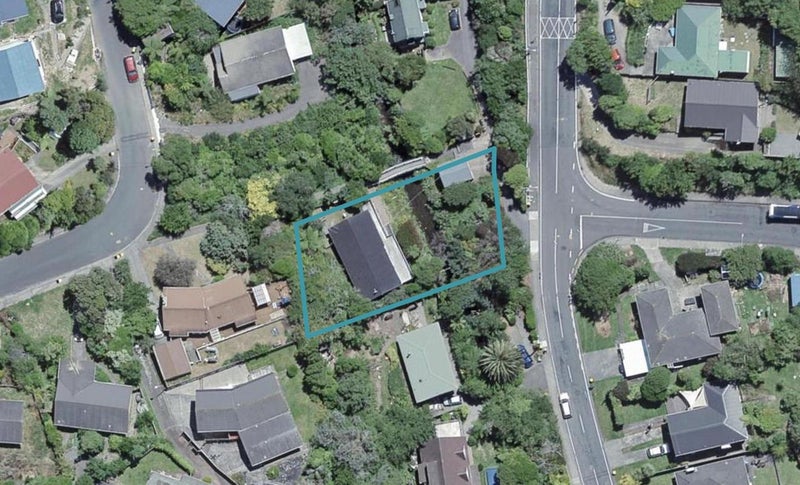 74 South Karori Road, Karori, Wellington - Carousel 1