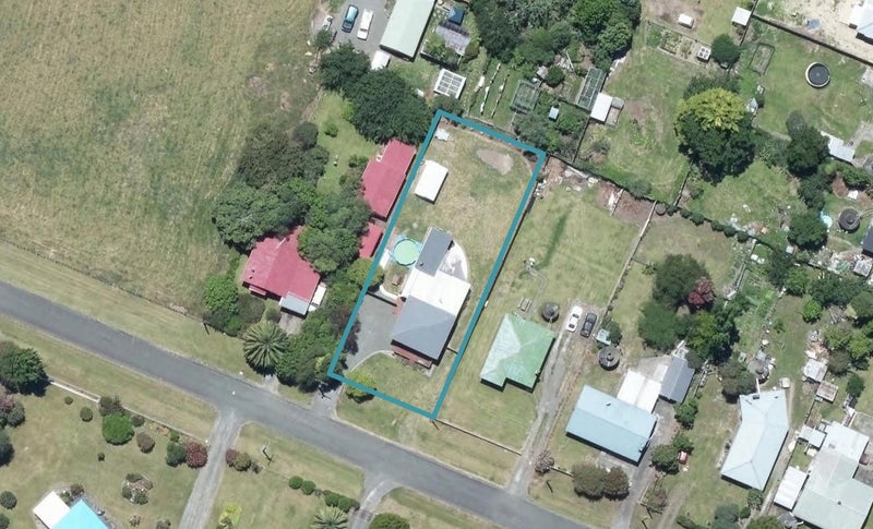 7 Grey Street, Frasertown, Wairoa - Carousel 1