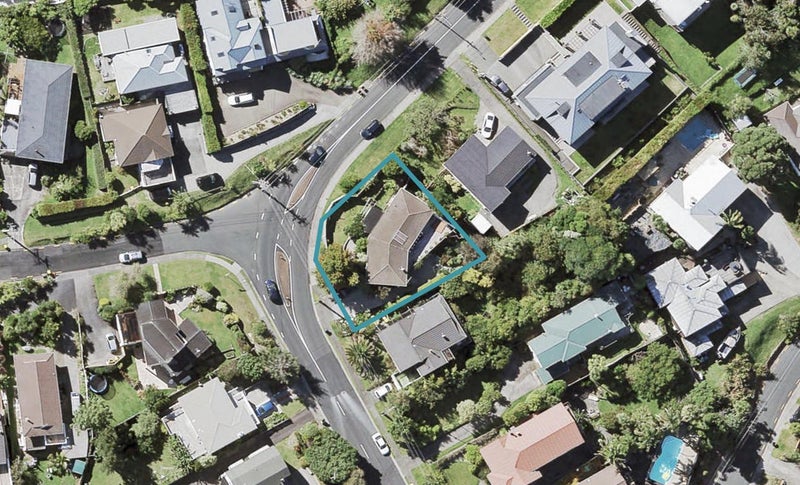 63 Lyons Avenue, Murrays Bay, Auckland - Carousel 1
